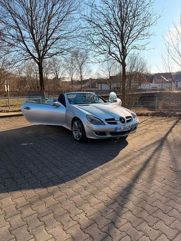 Gebraucht Mercedes SLK200 163 PS (119 kW) 2007 Schwarz Cabrio