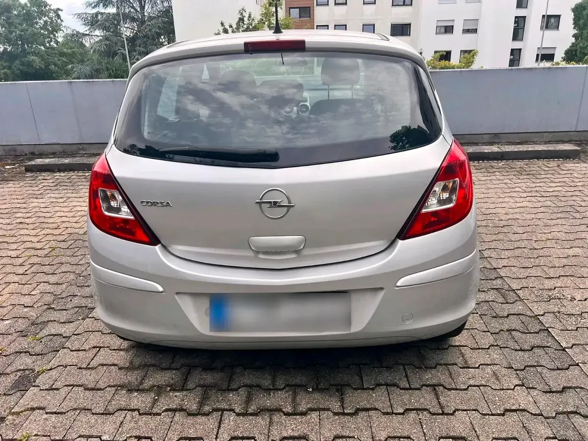 Gebraucht Opel Corsa 90 PS (66 kW) 2009 Grau Kleinwagen