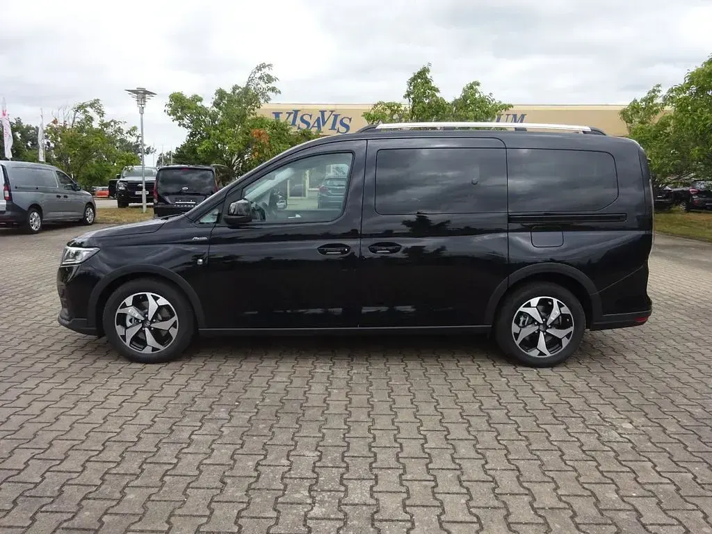Neu Ford Grand Tourneo Connect Active 122 PS (89 kW) 2026 Schwarz Van / Kleinbus