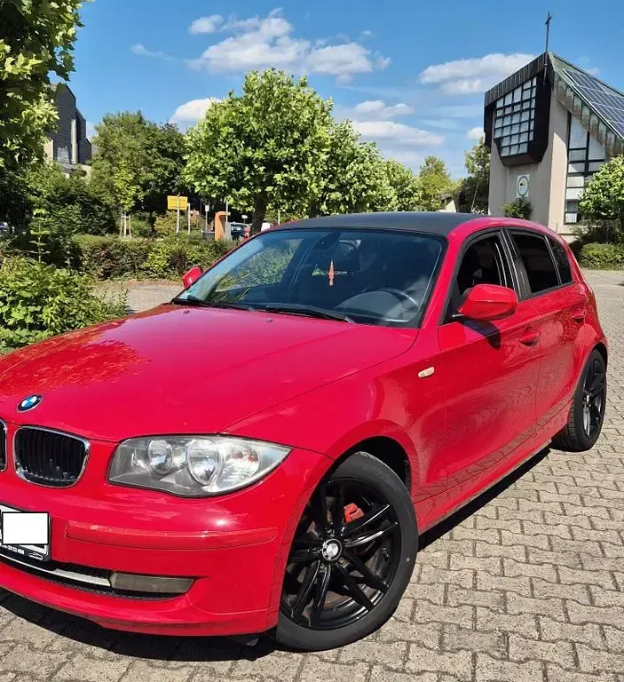 Gebraucht BMW 118 143 PS (105 kW) 2010 Rot Kleinwagen