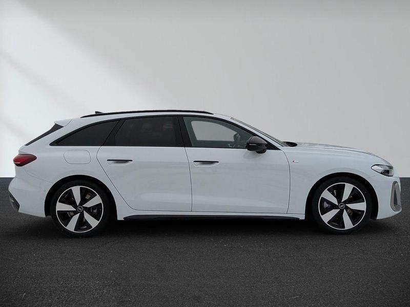Gebraucht Audi A5 S-Line 204 PS (150 kW) 2025 Gletscherweiß Kombi