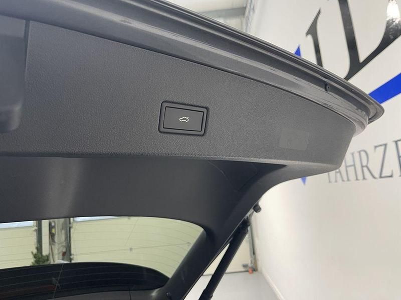 Gebraucht VW T-Roc Style 150 PS (110 kW) 2022 Grau SUV