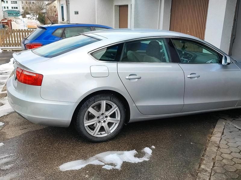 Gebraucht Audi A5 Sportback 170 PS (125 kW) 2011 Silber Kleinwagen