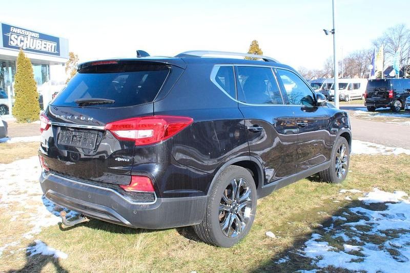 Usata SsangYong Rexton Quartz 181 CV (133 kW) 2019 Nero SUV