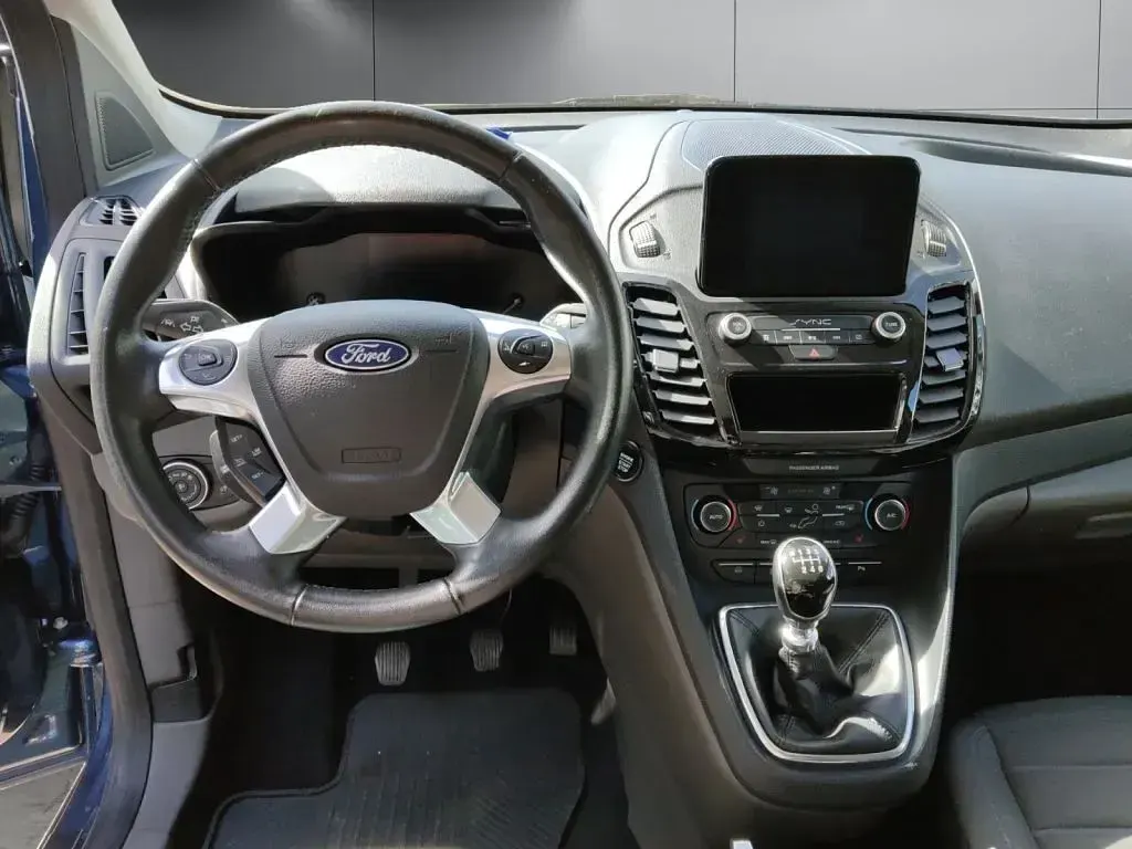 Gebraucht Ford Tourneo Titanium 120 PS (88 kW) 2021 Blau Van / Kleinbus