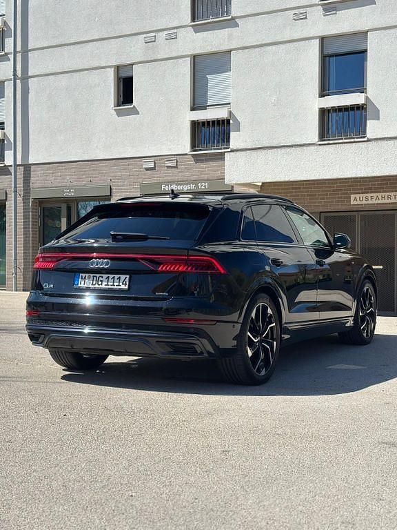 Gebraucht Audi Q8 S-Line 286 PS (210 kW) 2019 Schwarz SUV
