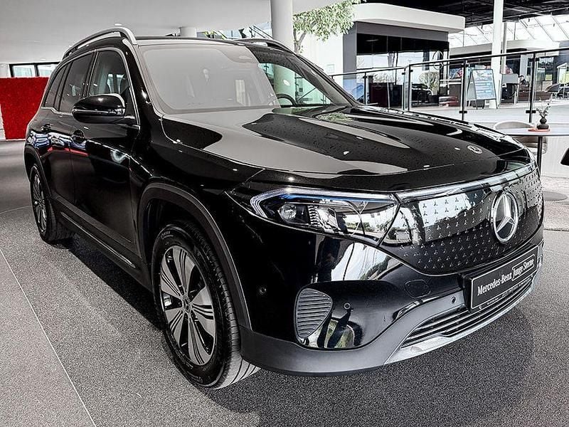 Gebraucht Mercedes EQB300 167 kW (228 PS) 2025 Schwarz SUV