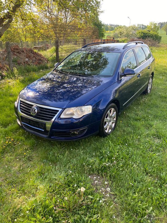 Blau Gebraucht 2008 VW Passat Comfortline Kombi | 3.500 € (Fairer Preis) - Bild 1/4