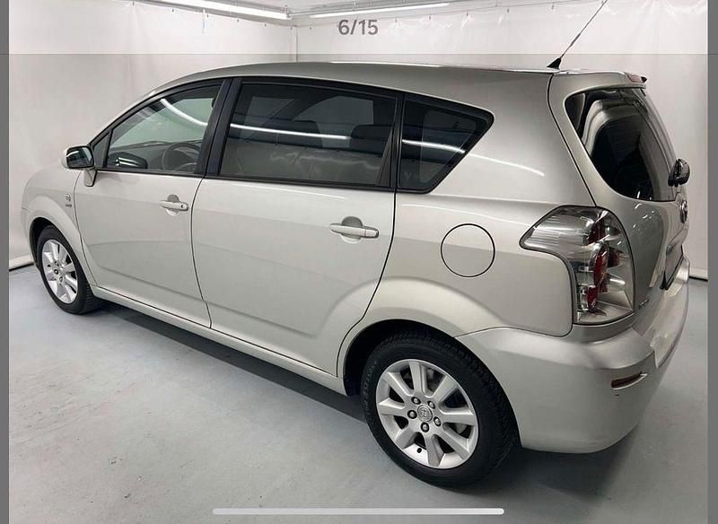 Gebraucht Toyota Corolla 110 PS (80 kW) 2004 Silber Kombi