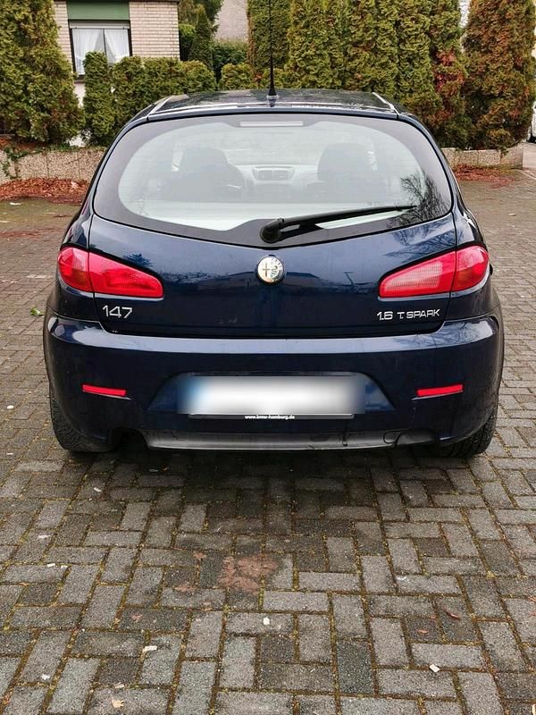Gebraucht Alfa Romeo 147 105 PS (77 kW) 2009 Blau Kleinwagen