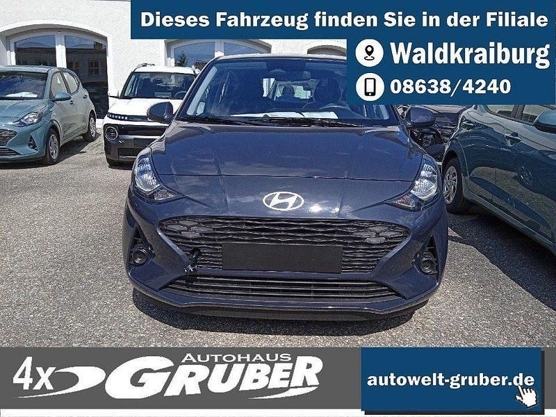 Gebraucht Hyundai i10 Select 63 PS (46 kW) 2025 Grau Kleinwagen