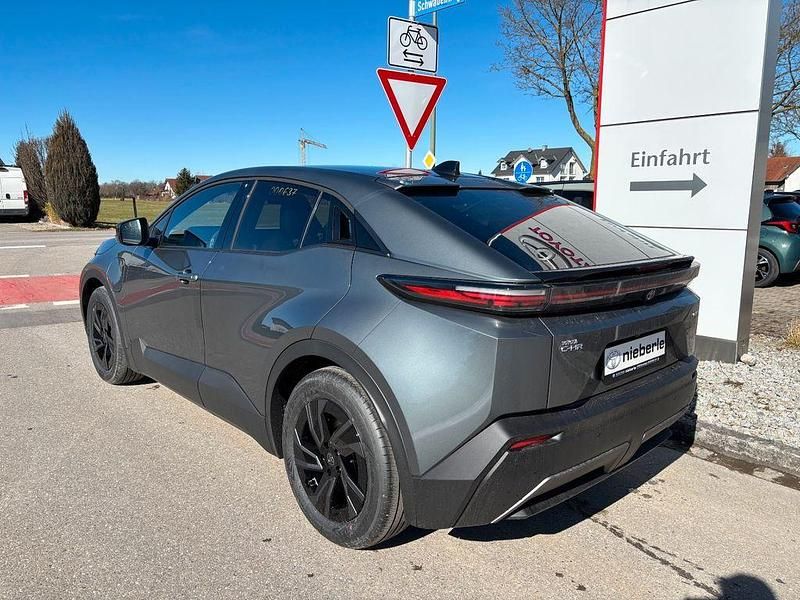 Neu Toyota C-HR+ 164 kW (224 PS) 2026 Grün SUV
