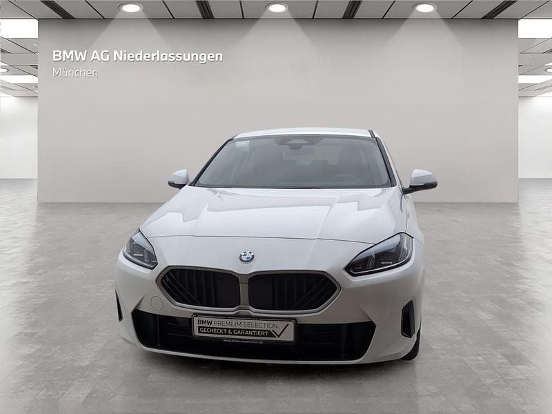 Gebraucht BMW 120 Shadowline 150 PS (110 kW) 2025 Weiß Kleinwagen