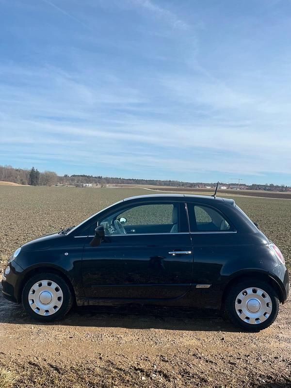 Schwarz Gebraucht 2015 Fiat 500 Kleinwagen | 6.999 € (Fairer Preis) - Bild 1/4