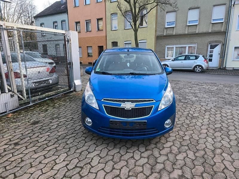 Gebraucht Chevrolet Spark 70 PS (51 kW) 2010 Blau Kleinwagen