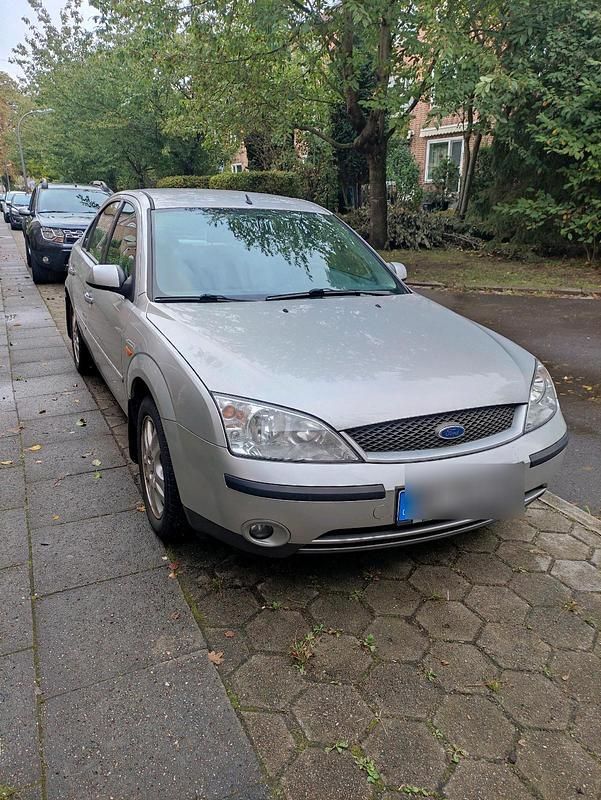 Gebraucht Ford Mondeo Ghia 145 PS (106 kW) 2001 Silber Limousine