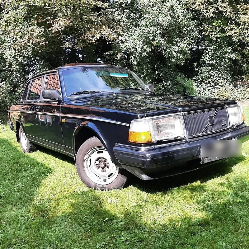 Schwarz Gebraucht 1991 Volvo 244 Limousine | 6.000 € - Bild 1/4