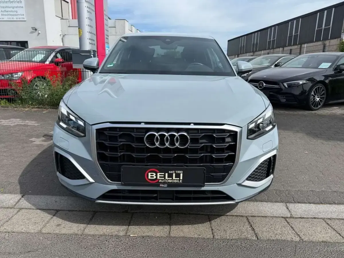 Gebraucht Audi Q2 S-Line 150 PS (110 kW) 2022 Grau SUV