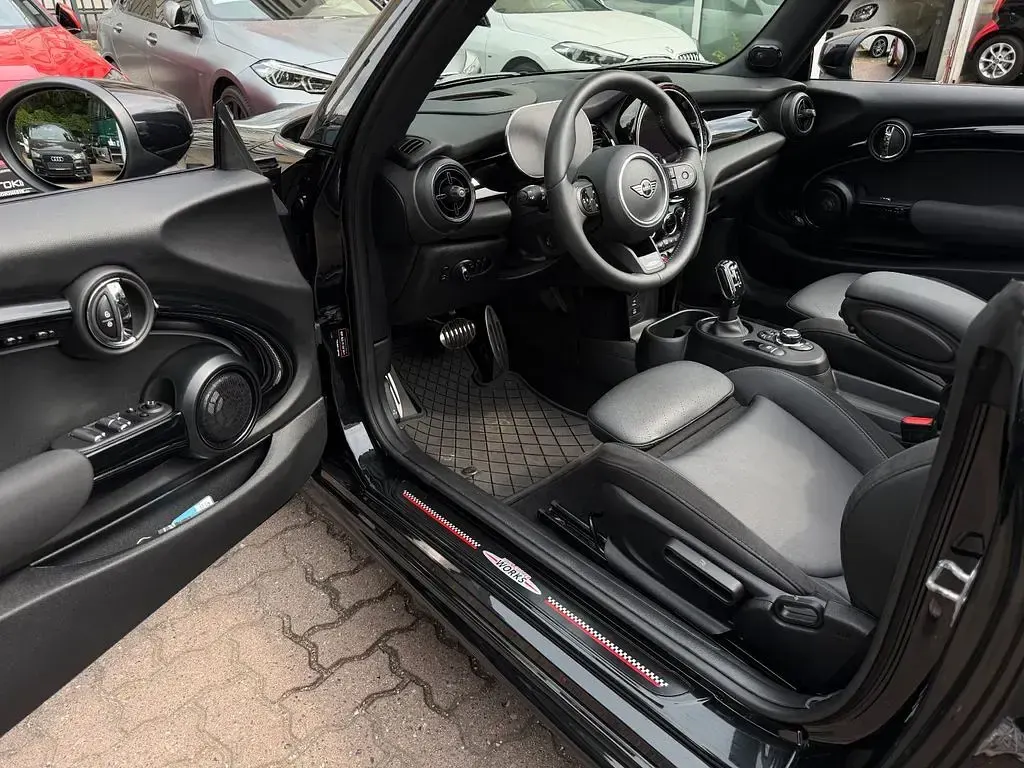 Gebraucht Mini John Cooper Works Cabriolet 231 PS (169 kW) 2024 Schwarz Cabrio