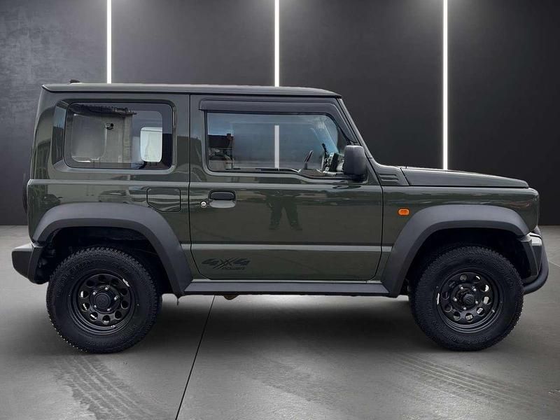 Gebraucht Suzuki Jimny Comfort 102 PS (75 kW) 2023 Jungle=green SUV
