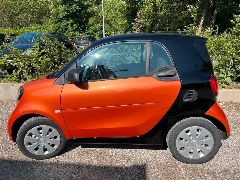 Orange Gebraucht 2015 Smart ForTwo Coupé Coupé | 5.250 € - Bild 1/4