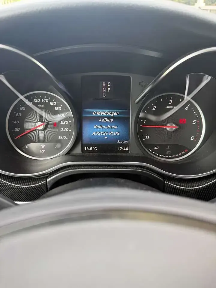 Gebraucht Mercedes V220 Edition 163 PS (119 kW) 2023 Grau Van / Kleinbus