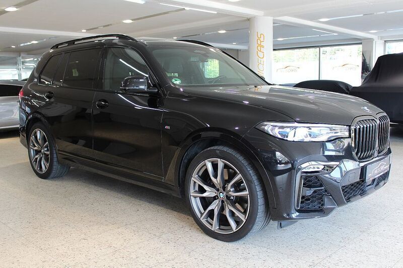 Schwarz Gebraucht 2021 BMW X7 Comfort Edition SUV | 76.490 € (Etwas zu teuer) - Bild 1/4