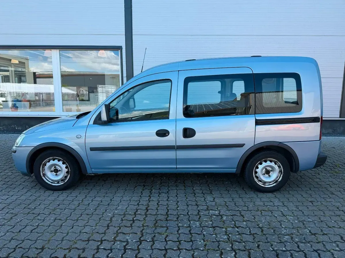 Gebraucht Opel Combo Edition 75 PS (55 kW) 2009 Blau Van / Kleinbus