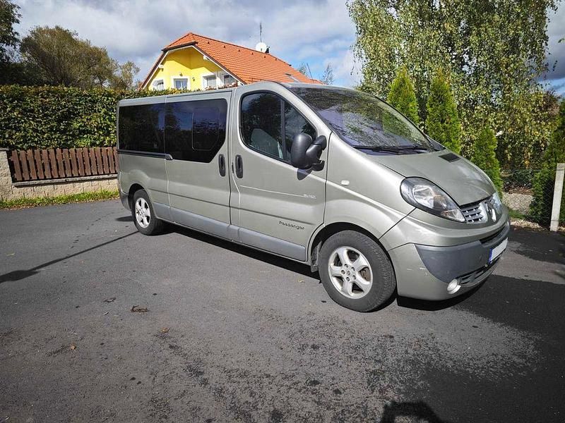 Gebraucht Renault Trafic 114 PS (83 kW) 2013 Beige Van / Kleinbus