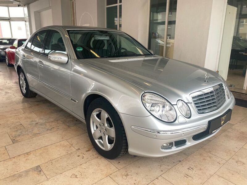 Silber Gebraucht 2005 Mercedes E280 Limousine | 9.999 € (Teuer) - Bild 1/4