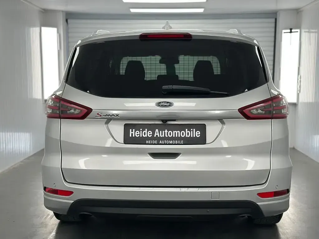 Używany Ford S-MAX Titanium 150 KM (110 kW) 2021 Srebrny Minivan