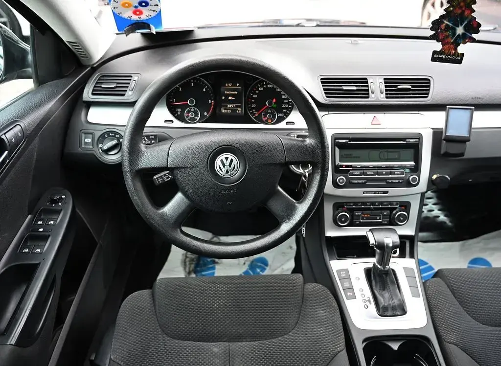 Gebraucht VW Passat 170 PS (125 kW) 2010 Schwarz Kombi