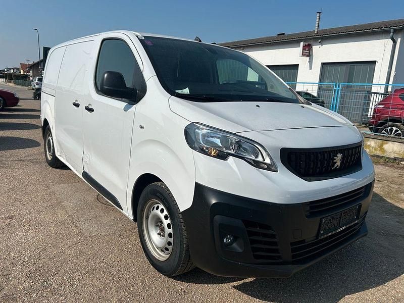 Gebraucht Peugeot Expert 102 PS (75 kW) 2022 Weiß Van