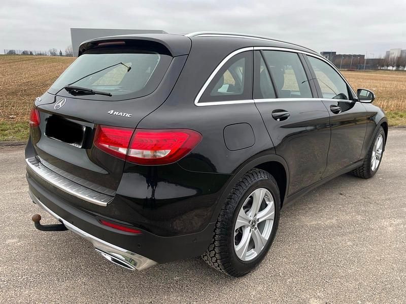 Gebraucht Mercedes GLC220 170 PS (125 kW) 2015 Schwarz SUV