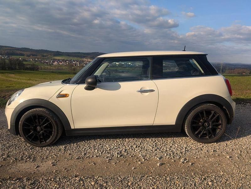 Gebraucht Mini ONE Pepper 102 PS (75 kW) 2015 Weiß Kleinwagen