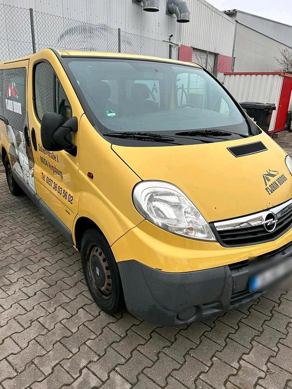 Gelb Gebraucht 2007 Opel Vivaro Van | 2.800 € (Fairer Preis) - Bild 1/4