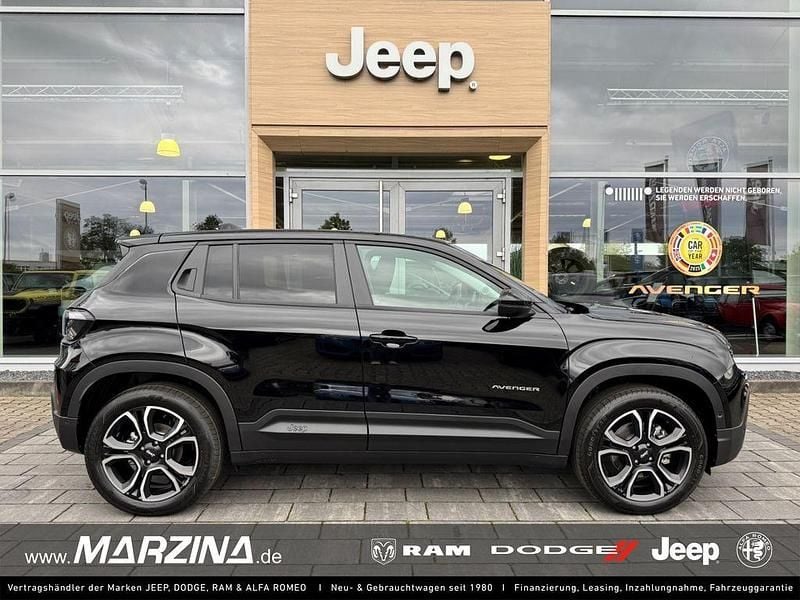 Schwarz Neu 2025 Jeep Avenger EV Summit SUV | 41.890 € (Teuer) - Bild 1/4