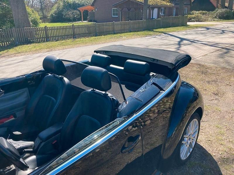 Gebraucht VW New Beetle 75 PS (55 kW) 2003 Schwarz Kleinwagen