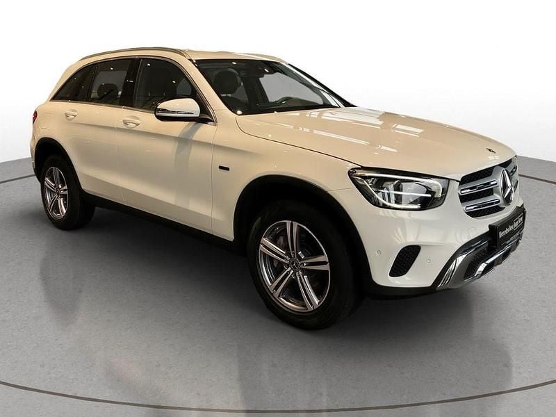 Gebraucht Mercedes GLC300e Exclusive 306 PS (225 kW) 2022 Weiß SUV