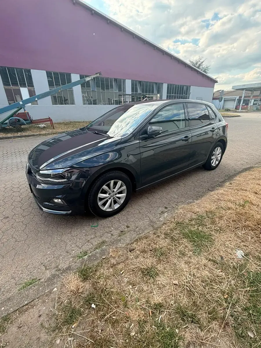 Gebraucht VW Polo Highline 95 PS (69 kW) 2018 Grau Kleinwagen