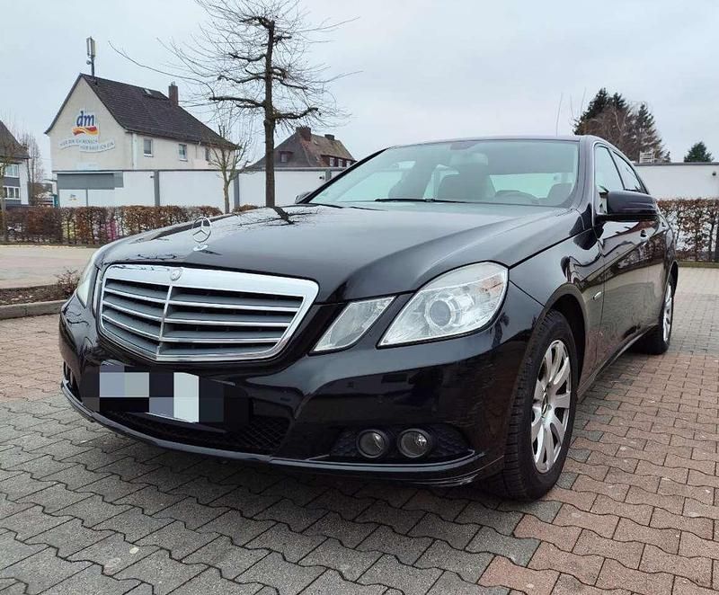 Gebraucht 2009 Mercedes E220 Avantgarde Limousine | 8.200 € (Fairer Preis) - Bild 1/4
