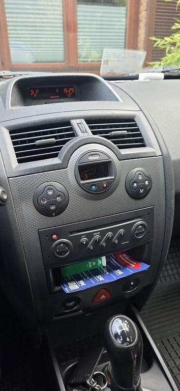 Gebraucht Renault Mégane II Expression 113 PS (83 kW) 2004 Grau Coupé