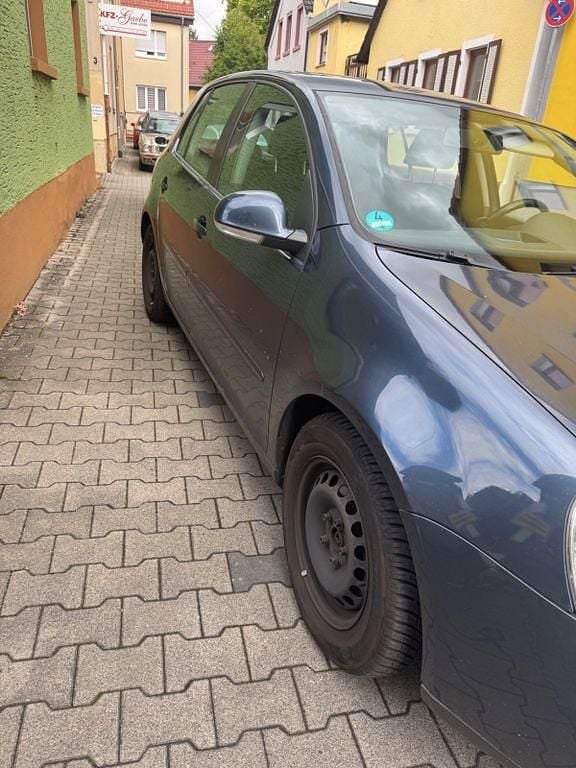 Blau Gebraucht 2007 VW Golf V Edition Limousine | 2.000 € (Superpreis) - Bild 1/2