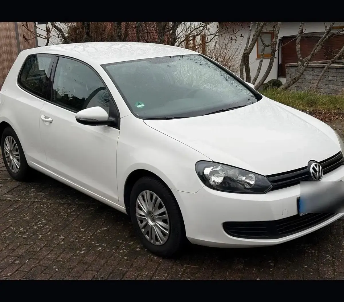 Gebraucht VW Golf VII 75 PS (55 kW) 2012 Weiß Limousine