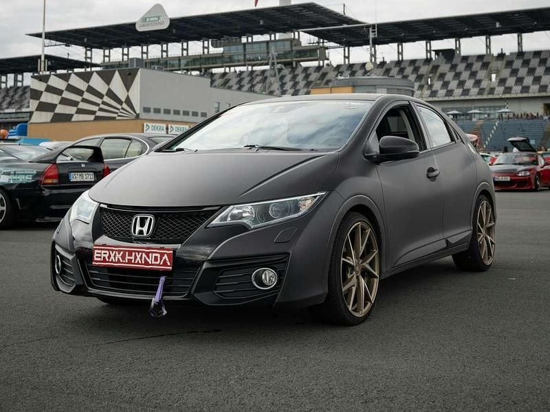 Schwarz Gebraucht 2016 Honda Civic Elegance Limousine | 11.800 € (Fairer Preis) - Bild 1/4