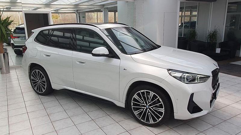 Gebraucht BMW X1 Performance 218 PS (160 kW) 2023 Weiß SUV