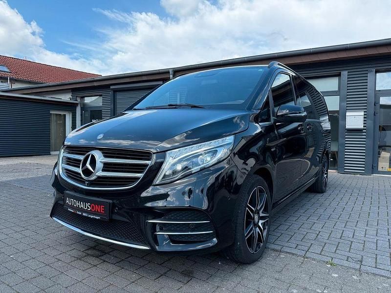 Schwarz Gebraucht 2016 Mercedes V250 AMG Van / Kleinbus | 44.990 € (Etwas zu teuer) - Bild 1/4