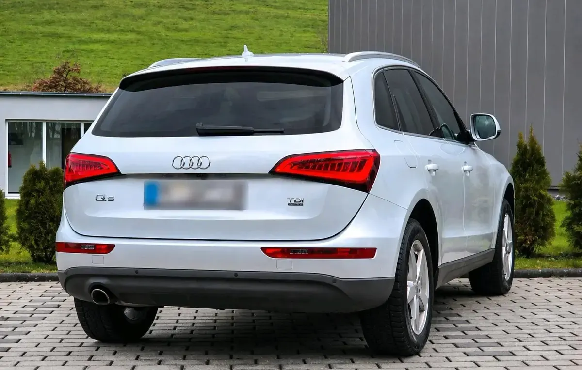 Używany Audi Q5 177 KM (130 kW) 2013 Srebrny SUV