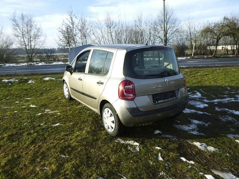 Gebraucht Renault Modus Authentique 75 PS (55 kW) 2008 Gold Van / Kleinbus