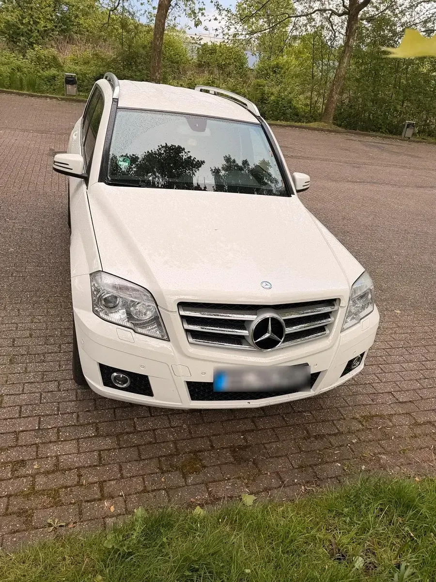 Gebraucht Mercedes GLK320 224 PS (164 kW) 2009 Weiß SUV